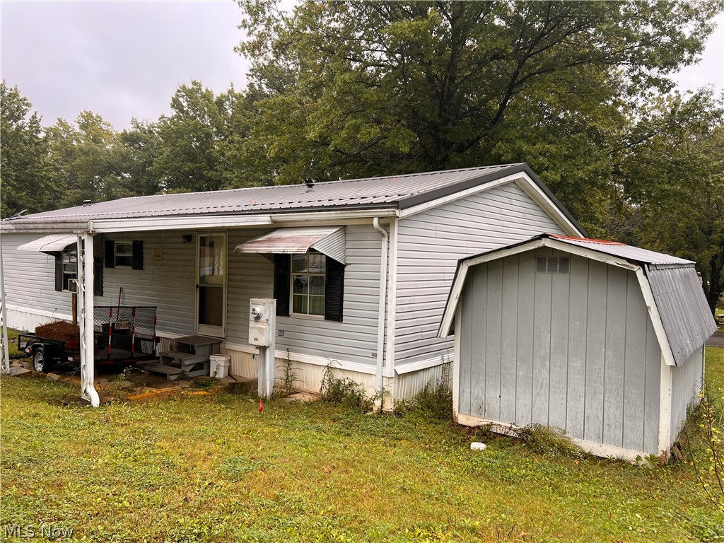 1931 Campground Road Wellsville OH 43968
