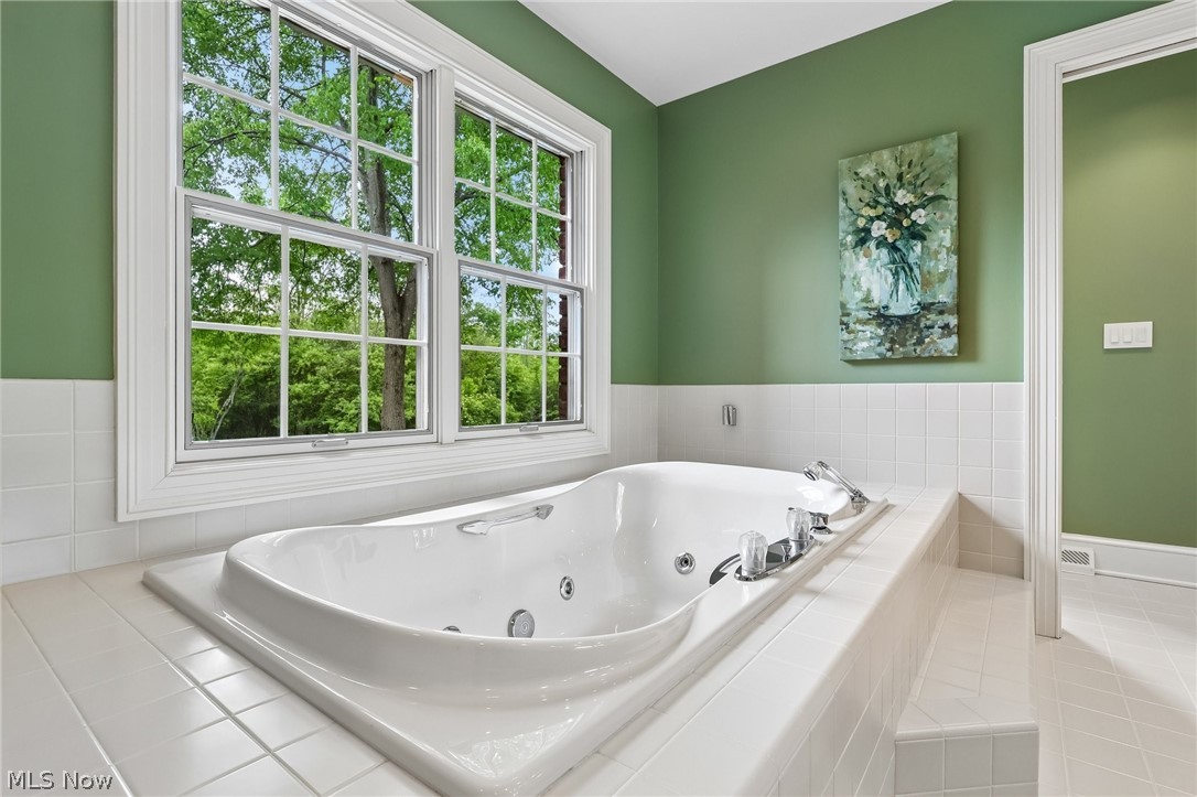 14745 Stonehedge Drive Novelty OH 44072