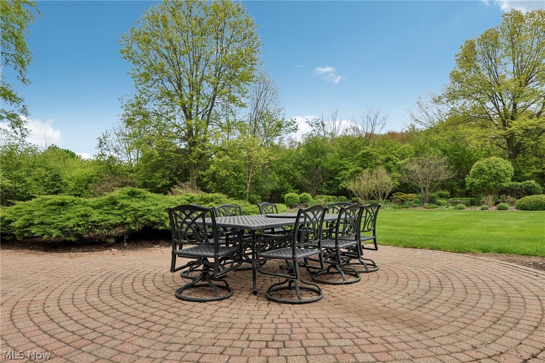 14745 Stonehedge Drive Novelty OH 44072