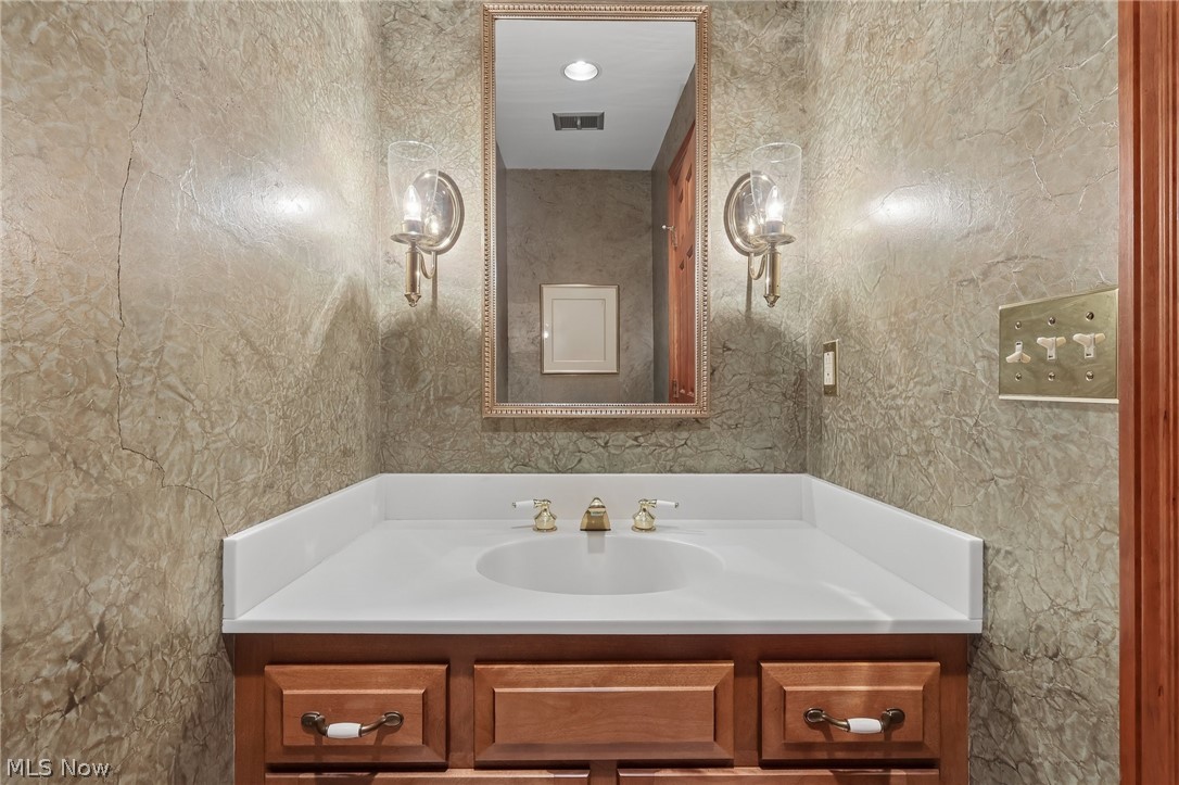 14745 Stonehedge Drive Novelty OH 44072