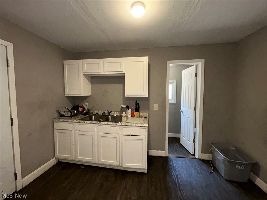9418 Easton Avenue Cleveland OH 44104