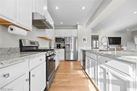 9457 Winfield Lane North Ridgeville OH 44039