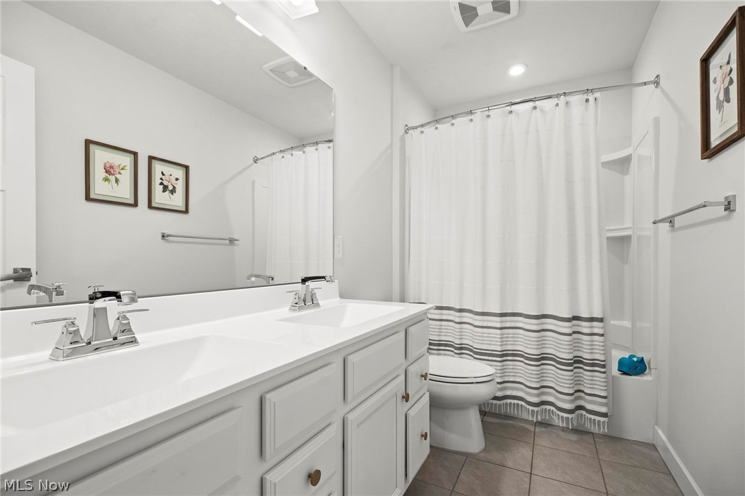 9457 Winfield Lane North Ridgeville OH 44039