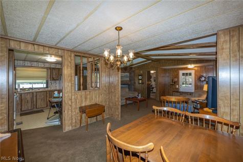 4 Overland Drive Olmsted Twp OH 44138