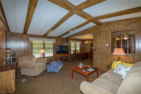 4 Overland Drive Olmsted Twp OH 44138