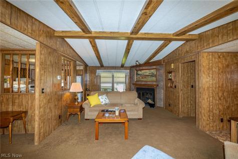 4 Overland Drive Olmsted Twp OH 44138