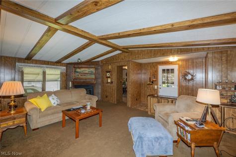 4 Overland Drive Olmsted Twp OH 44138