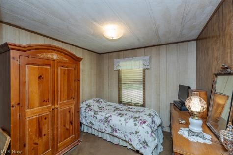 4 Overland Drive Olmsted Twp OH 44138