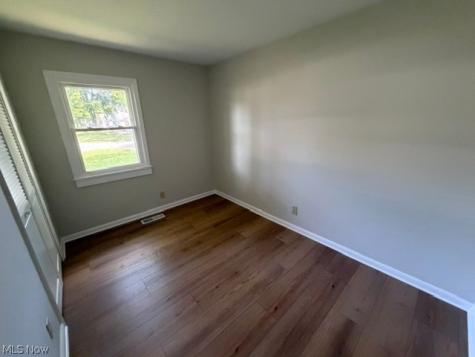 823 Stanford Avenue Elyria OH 44035