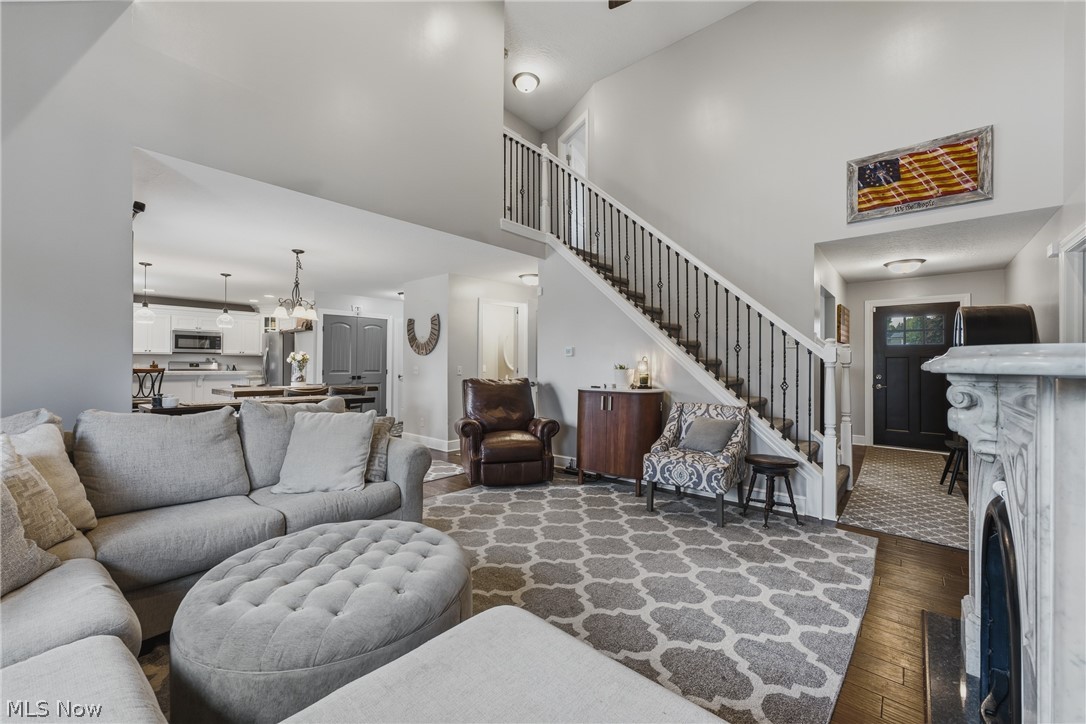 5852 Sky Ridge Avenue NE Louisville OH 44641
