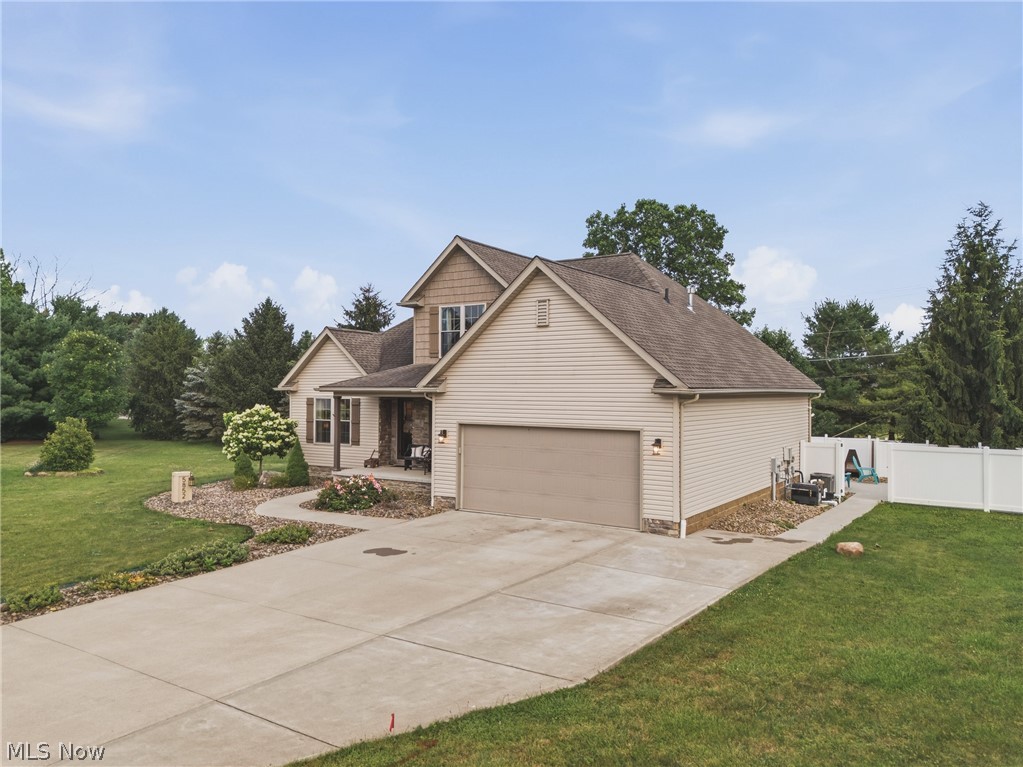 5852 Sky Ridge Avenue NE Louisville OH 44641