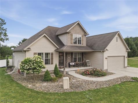 5852 Sky Ridge Avenue NE Louisville OH 44641