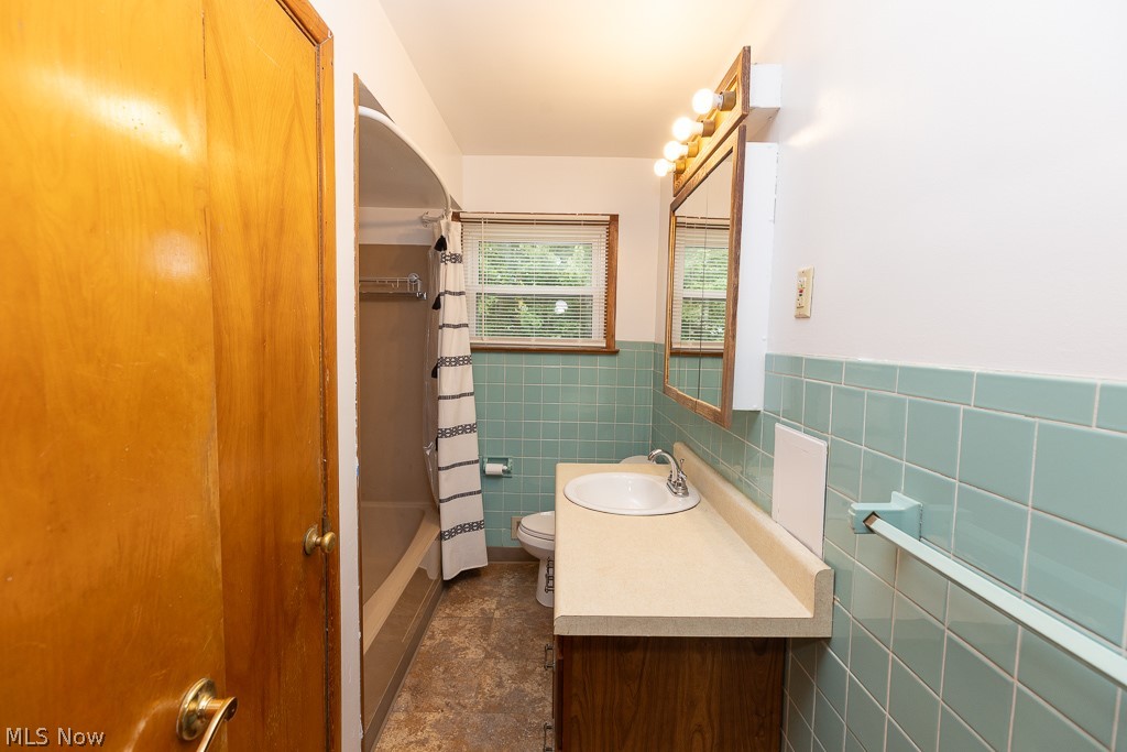 9326 Ackley Road Parma Heights OH 44130