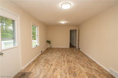 636 Page Street Ravenna OH 44266