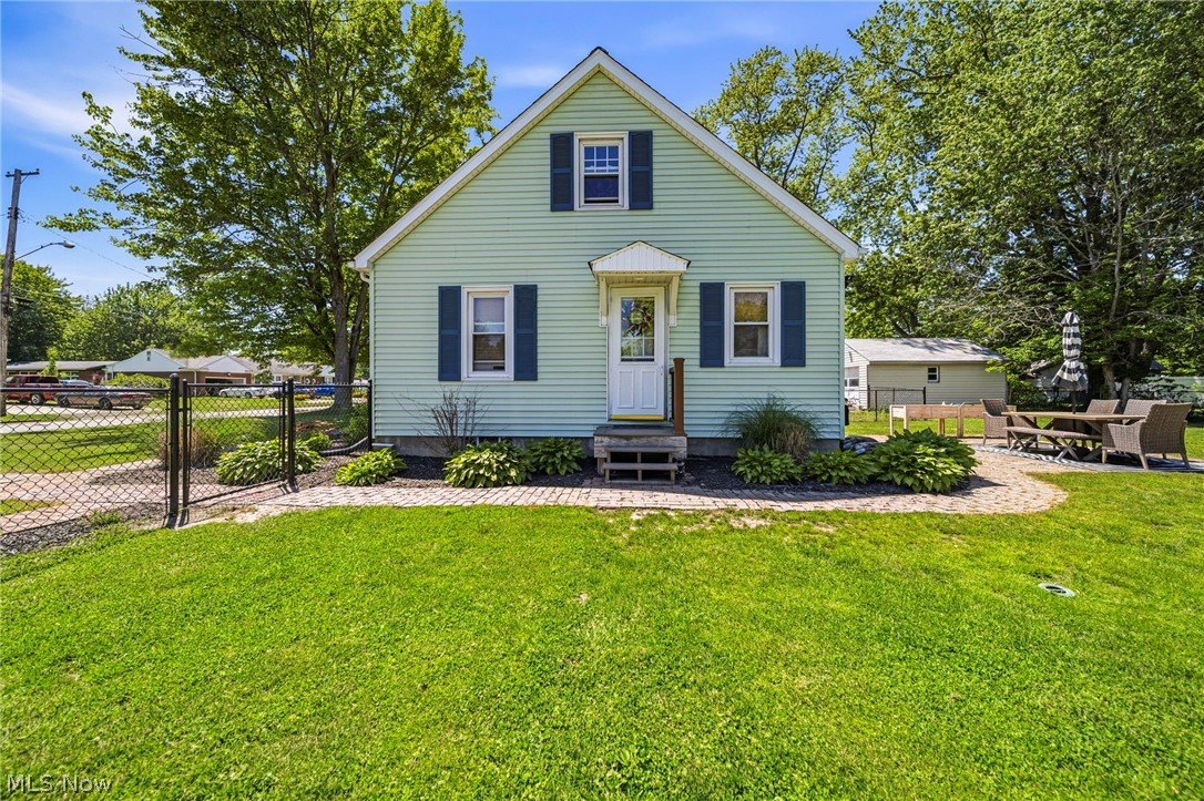 2027 W 16th Street Ashtabula OH 44004