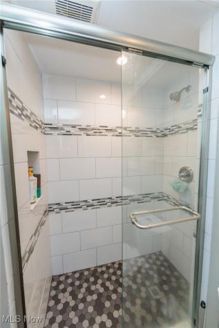 30334 Manhasset Drive Bay Village OH 44140