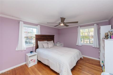 30334 Manhasset Drive Bay Village OH 44140