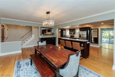 30334 Manhasset Drive Bay Village OH 44140