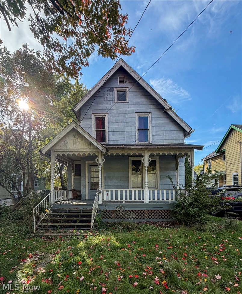 855 Adams Avenue NW Warren OH 44483