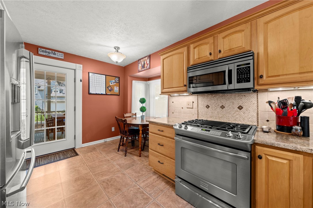 2353 Chestnut Boulevard Cuyahoga Falls OH 44223