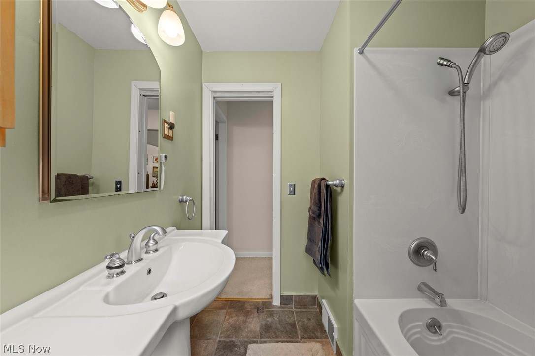 2353 Chestnut Boulevard Cuyahoga Falls OH 44223