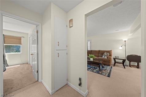 2353 Chestnut Boulevard Cuyahoga Falls OH 44223