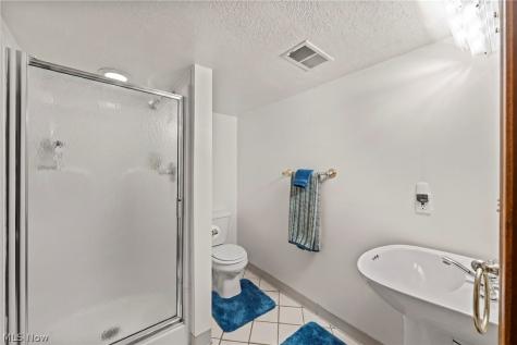 2353 Chestnut Boulevard Cuyahoga Falls OH 44223