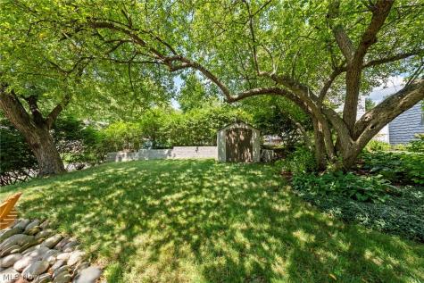 2353 Chestnut Boulevard Cuyahoga Falls OH 44223