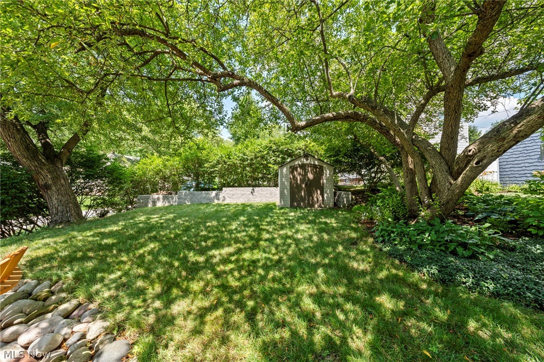 2353 Chestnut Boulevard Cuyahoga Falls OH 44223