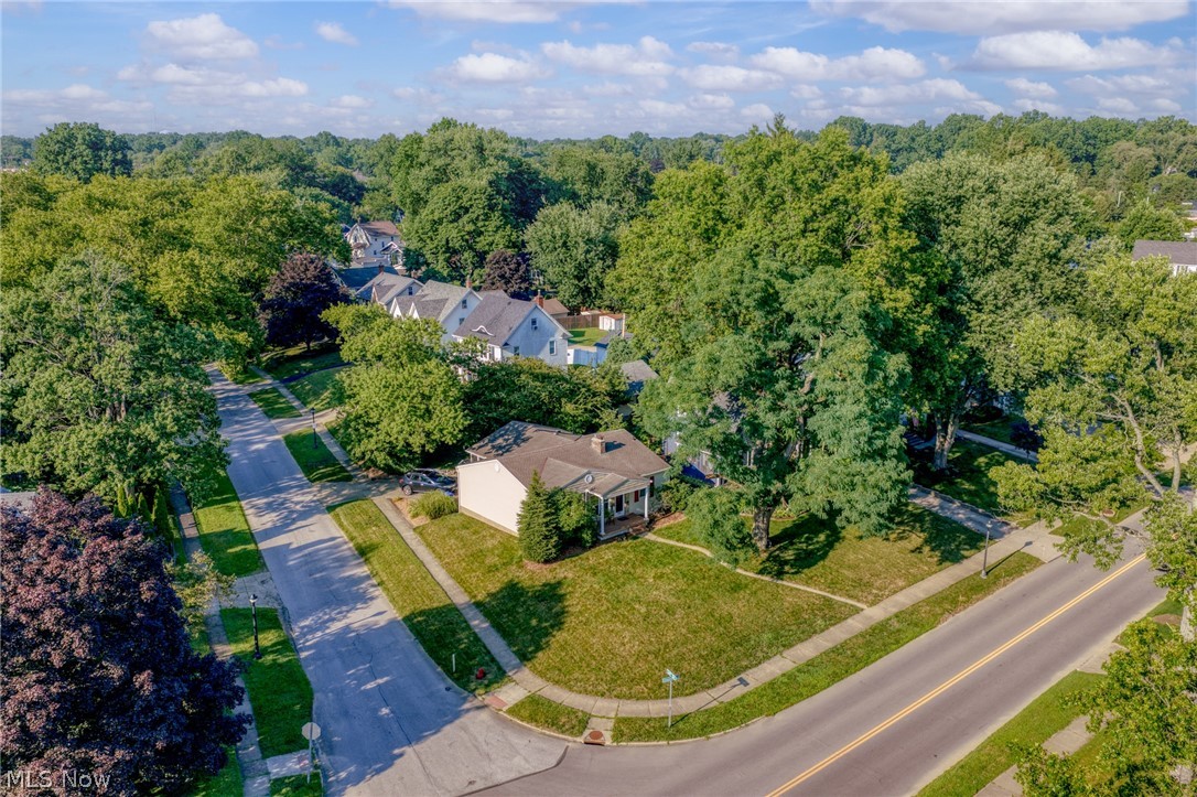 2353 Chestnut Boulevard Cuyahoga Falls OH 44223