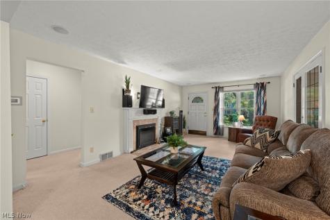 2353 Chestnut Boulevard Cuyahoga Falls OH 44223