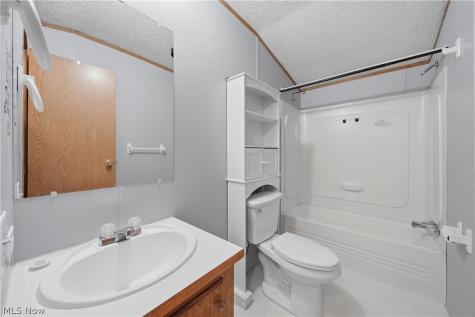 1233 Monterey Boulevard NW North Canton OH 44720