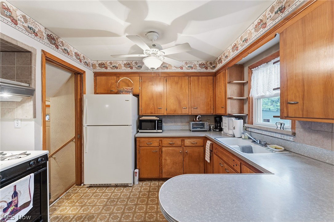 145 E 190th Street Euclid OH 44119