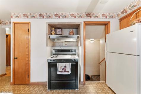 145 E 190th Street Euclid OH 44119