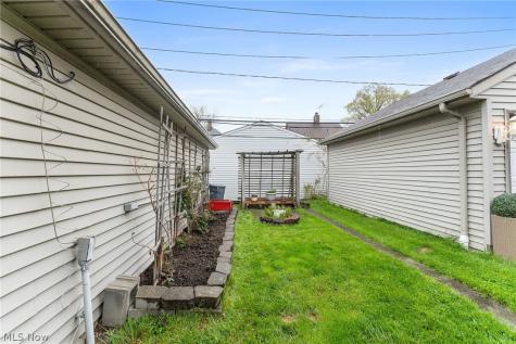 145 E 190th Street Euclid OH 44119