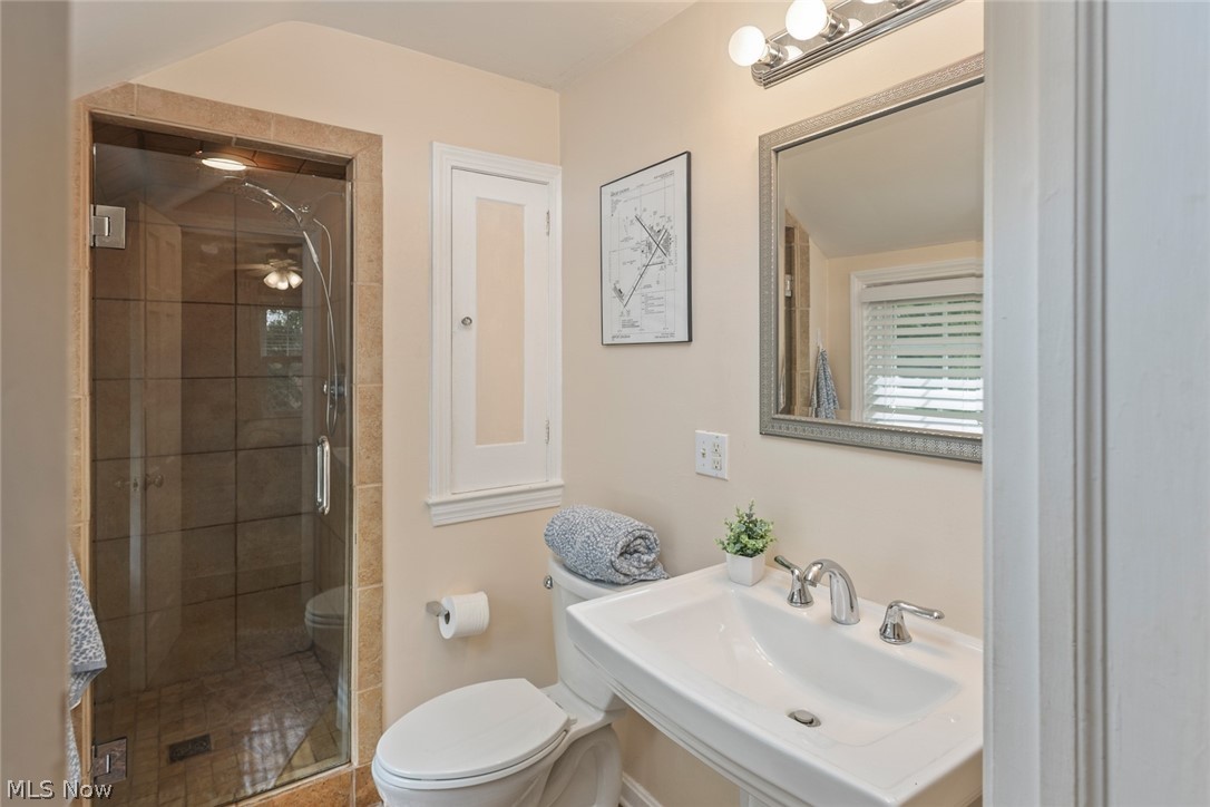 3701 Tolland Road Shaker Heights OH 44122