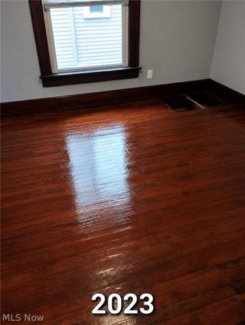 847 Carlysle Street Akron OH 44310