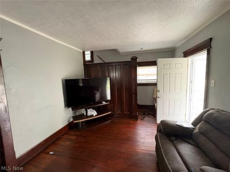 847 Carlysle Street Akron OH 44310
