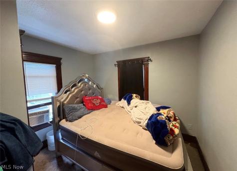 847 Carlysle Street Akron OH 44310