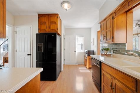 1166 Homeland Drive Rocky River OH 44116