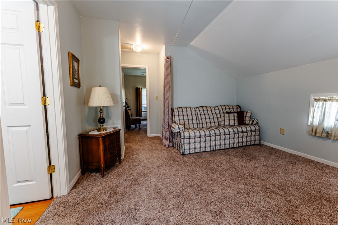 11755 Market Ave NW Uniontown OH 44685
