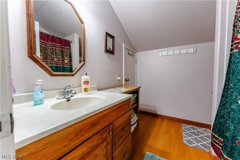 11755 Market Ave NW Uniontown OH 44685
