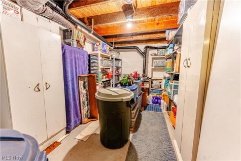 11755 Market Ave NW Uniontown OH 44685