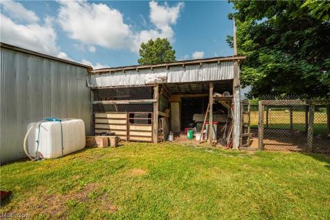 11755 Market Ave NW Uniontown OH 44685