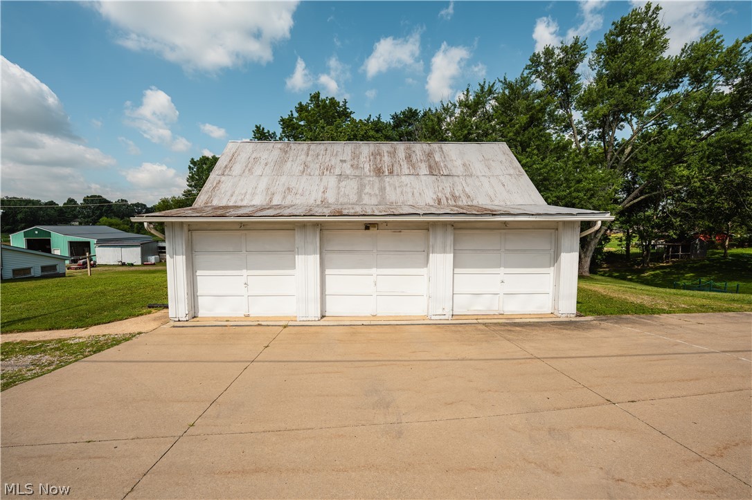 11755 Market Ave NW Uniontown OH 44685
