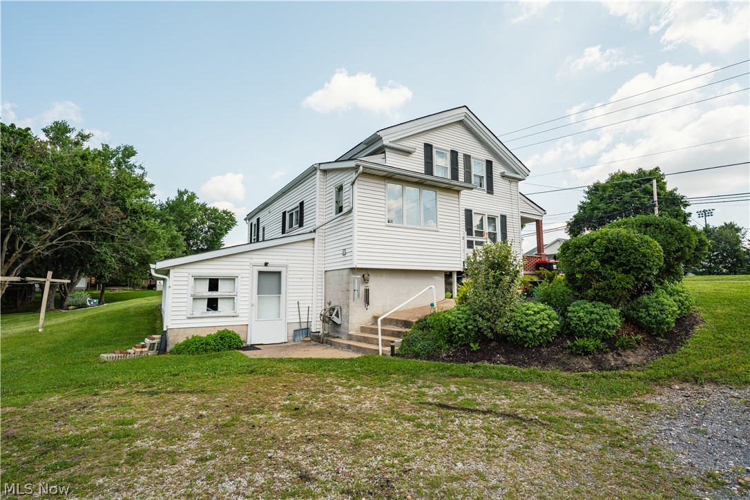11755 Market Ave NW Uniontown OH 44685