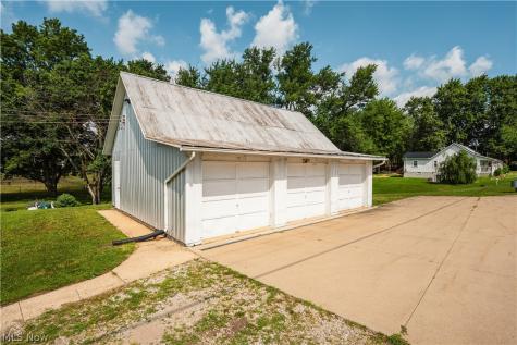 11755 Market Ave NW Uniontown OH 44685