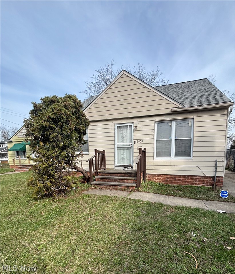 16409 Miles Avenue Cleveland OH 44128