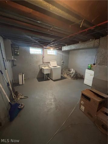 16409 Miles Avenue Cleveland OH 44128
