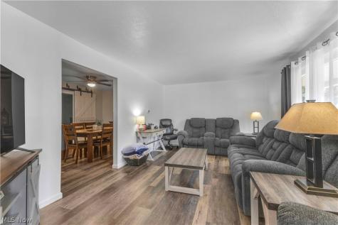 208 Georgia Avenue Elyria OH 44035